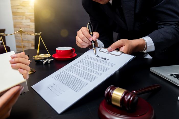 Porady prawne – czego możesz się spodziewać po wizycie u prawnika?